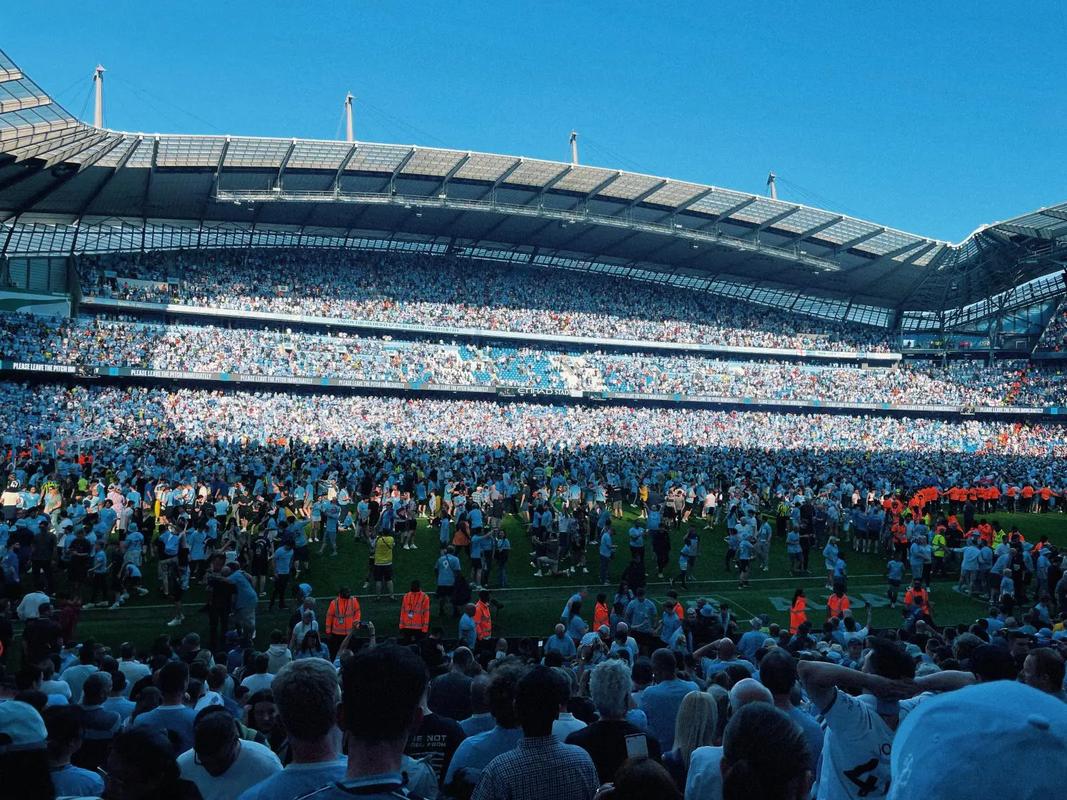 中超16队平均投入不足2亿，中足联节流难救联赛，专家呼吁多渠道开源