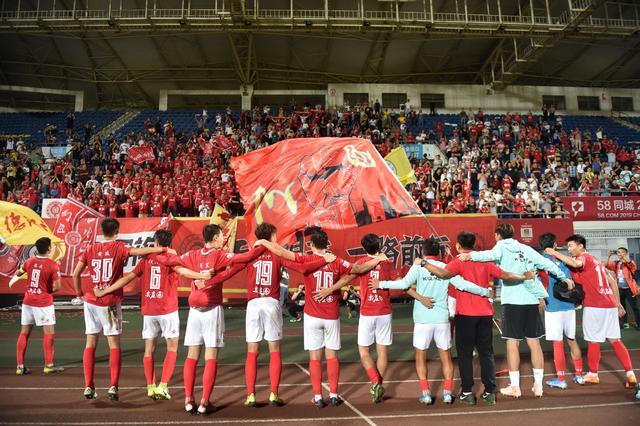 西甲战报：加西亚传射，穆尼奥斯建功，奥萨苏纳2-0莱万特