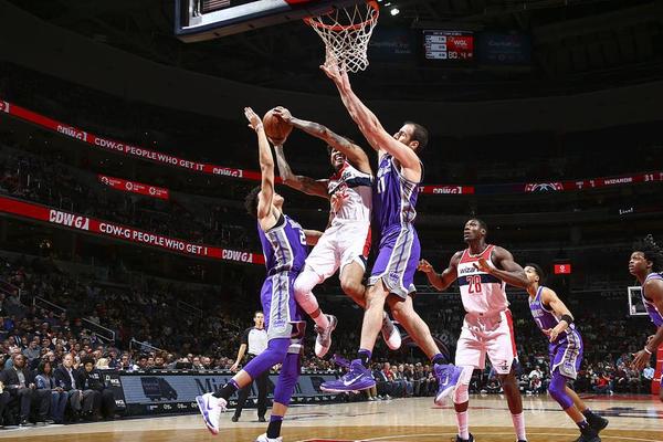 球迷：他这赛季真的开窍了