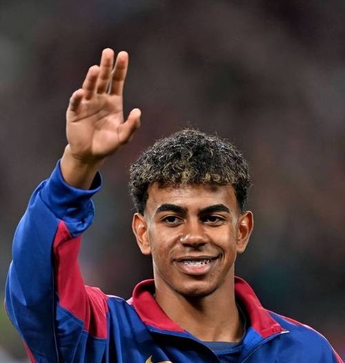 阿森纳3-1完胜拜仁，五档次差距尽显，欧冠小组赛掀翻对手