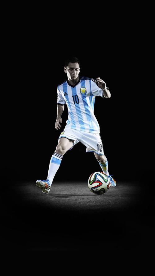 足球国足争议判罚引专家讨论