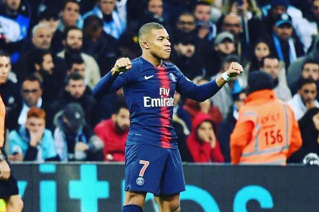 拼！本赛季抢回球权的次数：哈特29次领跑，VJ排名第二