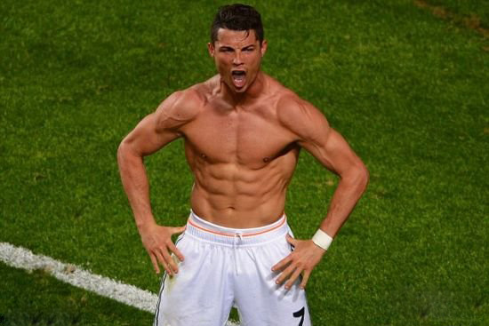 杜兰特关键三分点燃全场