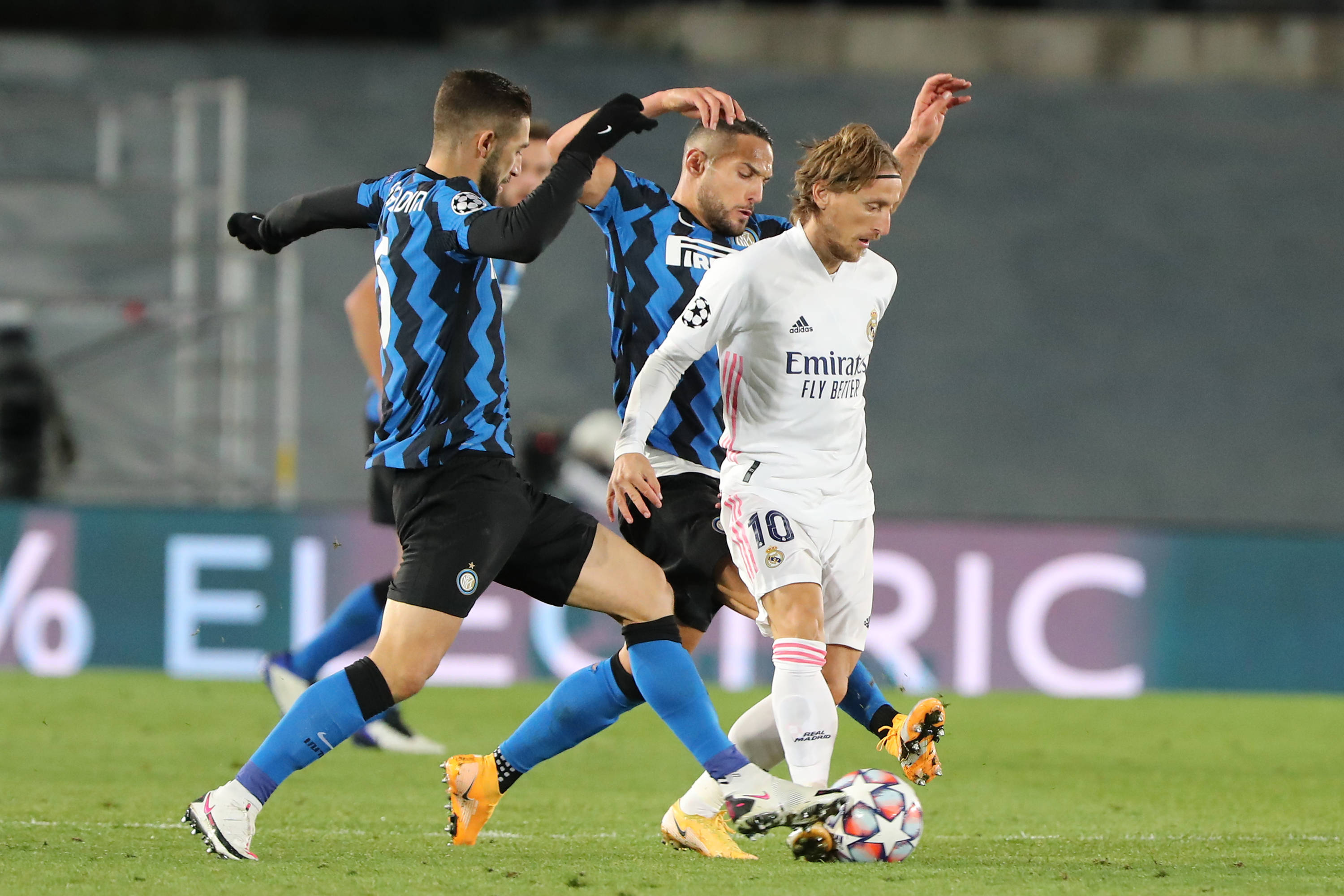 波利塔诺：世界杯资格赛必须全力以赴；最近在俱乐部很费体力