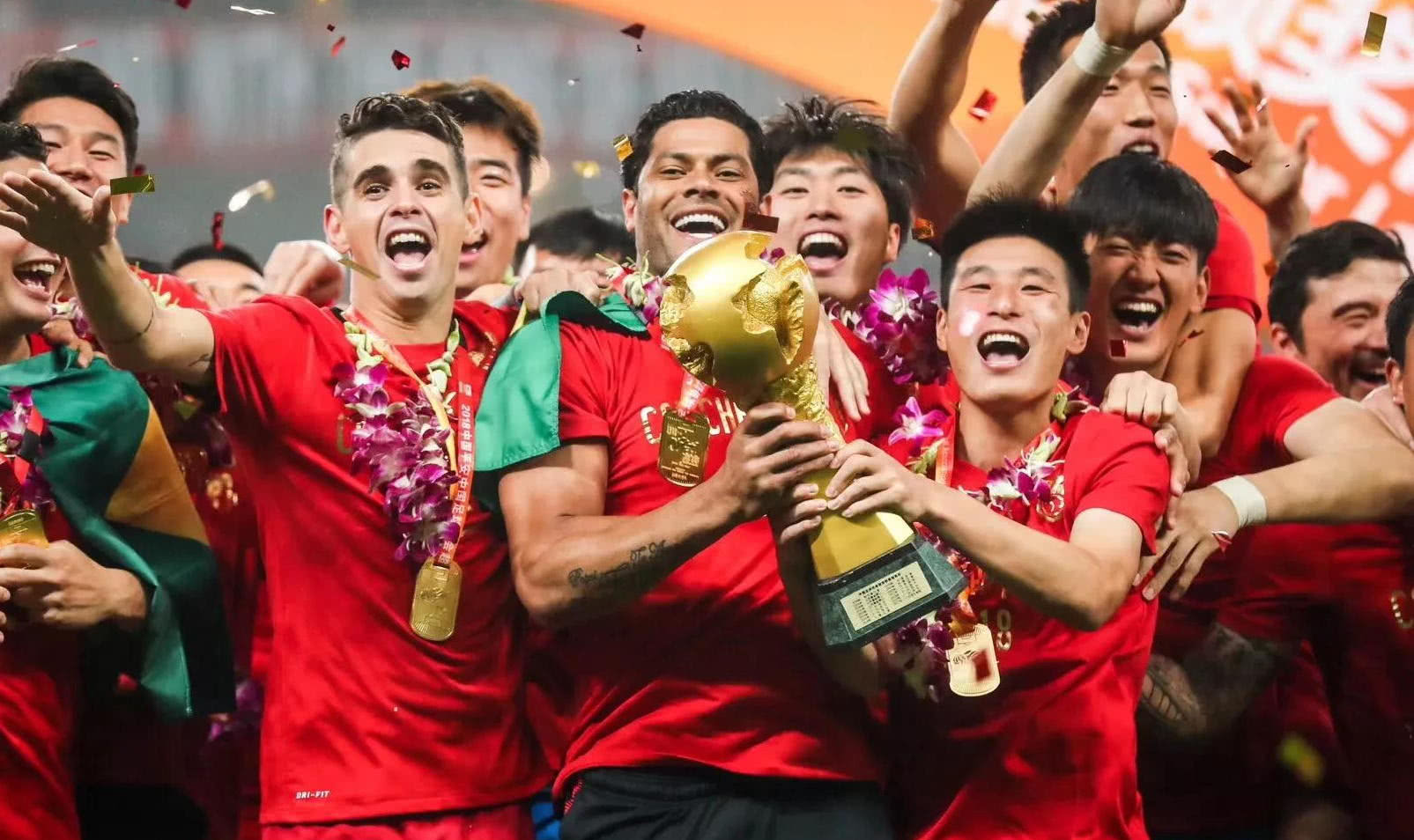 太阳报：涉嫌在酒吧用头撞伤他人，英格兰球星伊万·托尼被捕