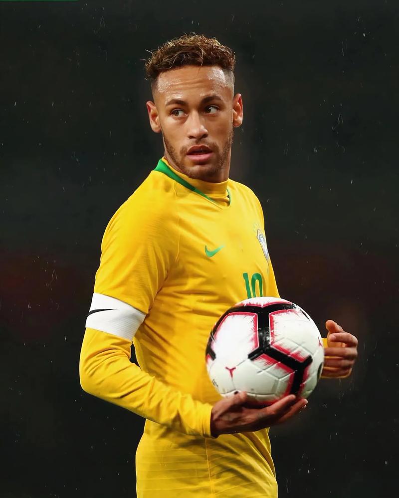 篮球NBA球员合约细节曝光，引发讨论