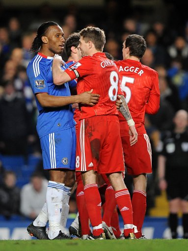 天空：狼堡计划冬窗签下菲尔克鲁格以及小蜜蜂中卫阿耶