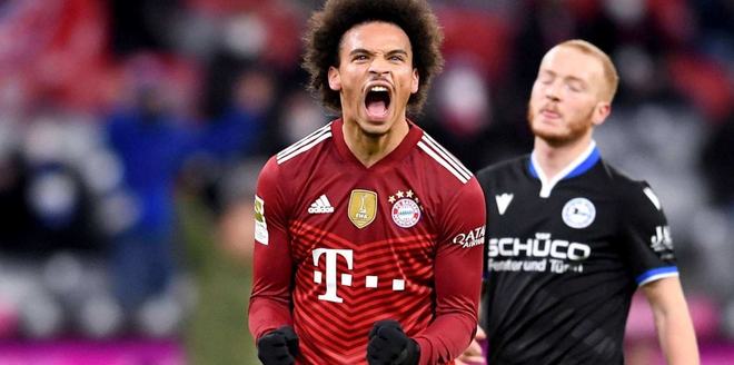 德塞利选择范德萨、卡洛斯、拉莫斯等球员，展现其独特风格与偏好。